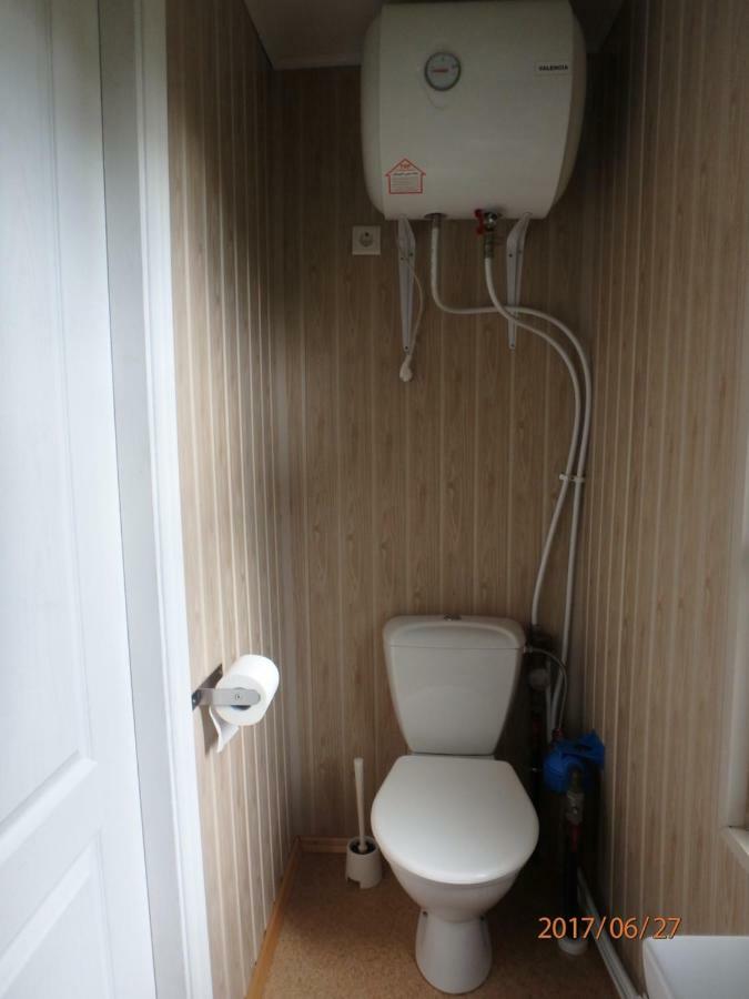 Melluzi Cottage Jūrkalne Kültér fotó